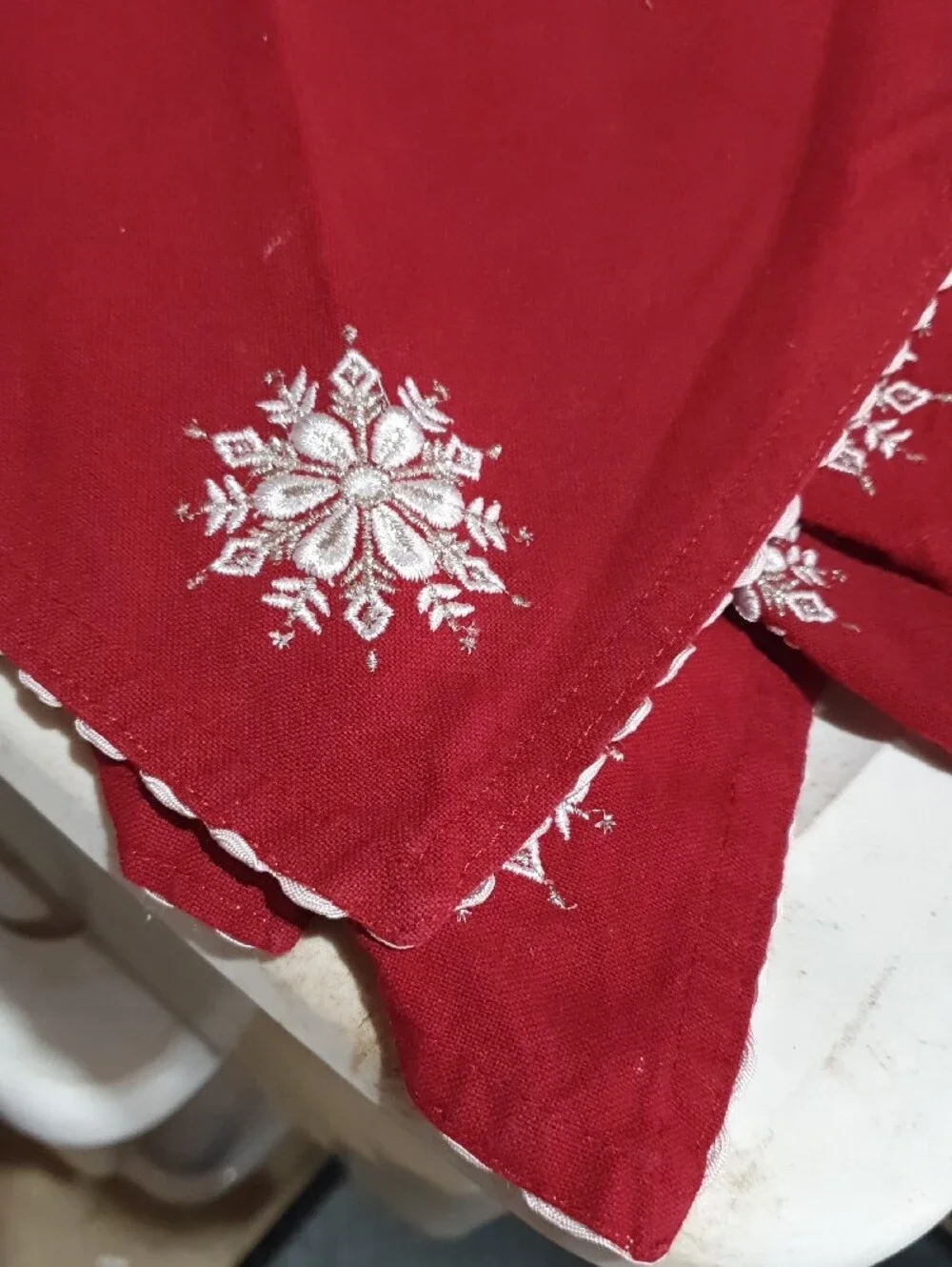 Red Snowman Holiday Table Accent Napkins & Potholders - Festive Winter Placemat